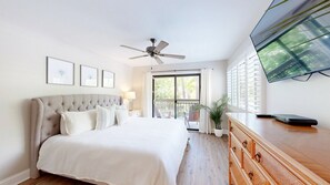 2 bedrooms, iron/ironing board, Internet, bed sheets