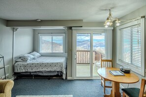 1 makuuhuone, silitysrauta/-lauta, ilmainen Wi-Fi, vuodevaatteet