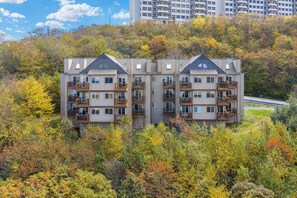 Exterior - Sugar Ski Premium Efficiency (with loft) - Unit 11-103 (Sugar Mountain)