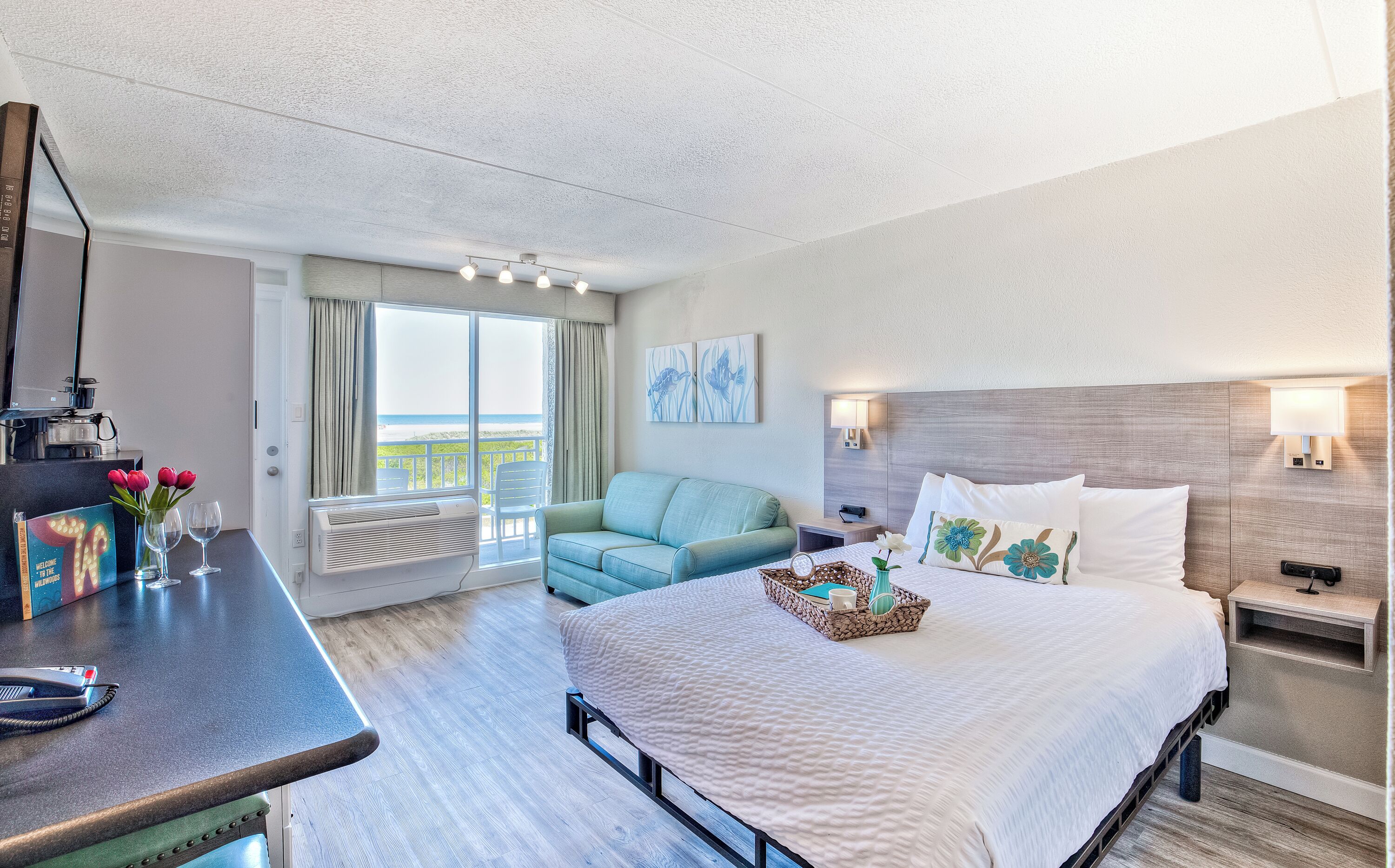 Oceanfront Motel Room | In-room safe, blackout drapes, iron/ironing board, free WiFi