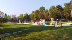 Seasonal outdoor pool, open 9:00 AM to 7:00 PM, pool umbrellas - Villaggio Turistico Sol&Verde (Gornate Olona)