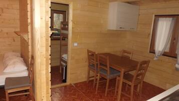 Comfort bungalow, 2 slaapkamers (Sole) | Woonruimte