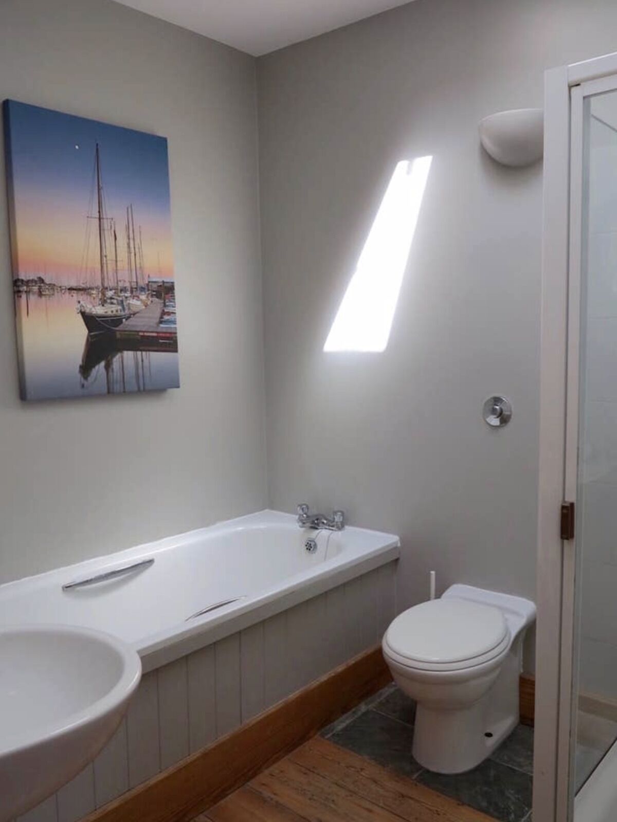 Bathtub