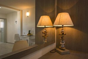 Interior detail - Alafouzos Studios (Santorini)