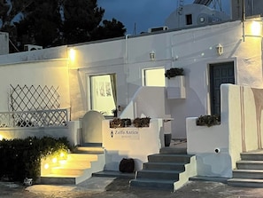 Basic Double Room | Terrace/patio - Sagma Beach Rooms (Santorini)
