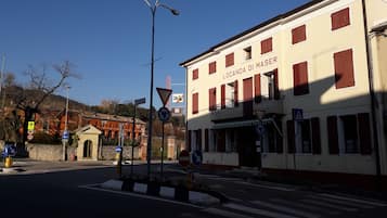 Esterni