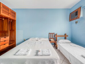 Triple Room, Multiple Beds | Free WiFi, bed sheets