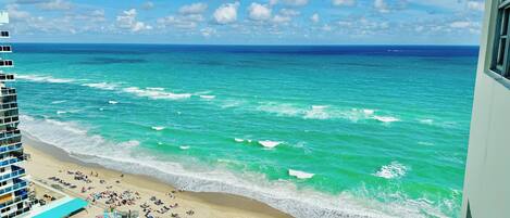 Ático panorámico, 2 habitaciones, balcón, vistas al mar | Terraza o patio