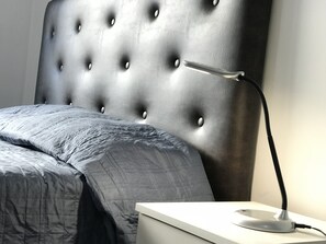 Deluxe-studio | Silitysrauta/-lauta, ilmainen Wi-Fi, vuodevaatteet