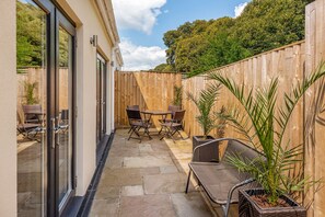 Garden - Beautiful Apartment in Central Neighbourhood (Cardiff)