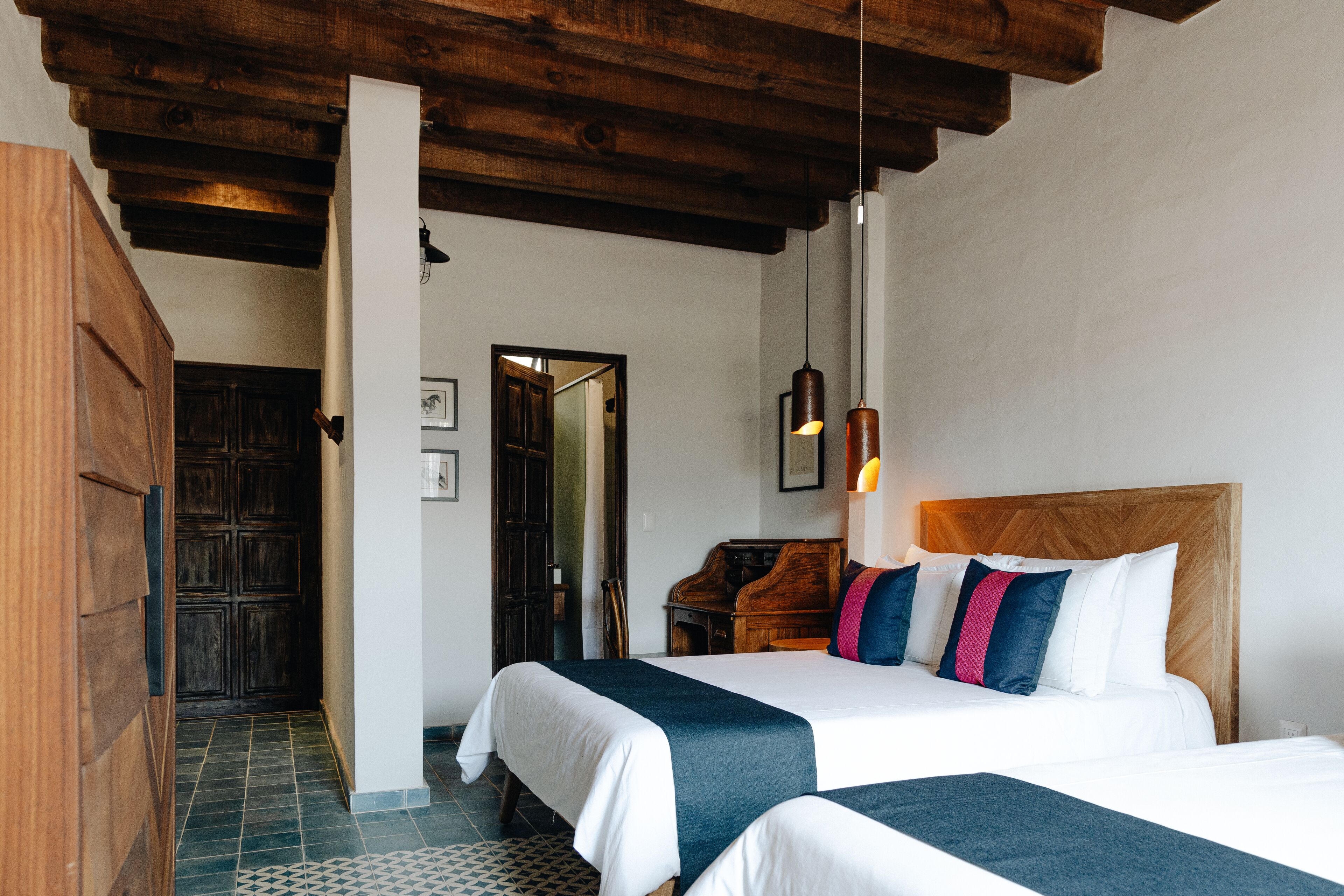 غرفة بريميم | ملاءات من القطن المصري وأغطية فراش متميزة وستائر تعتيم ومكواة/لوح كي