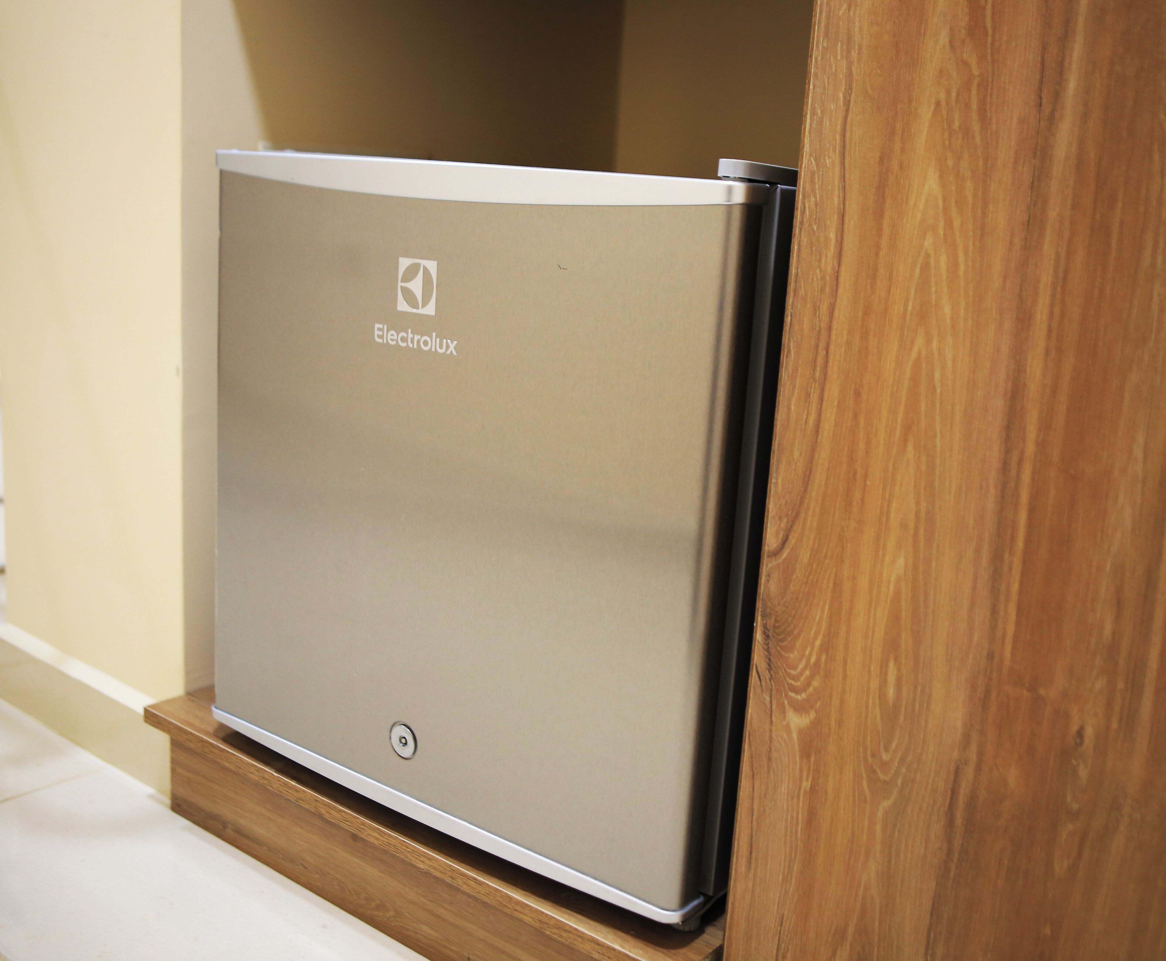 superior room, 1 king bed | 1 bedroom, down duvets, in-room safe, blackout curtains