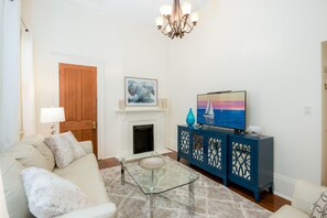 Smart TV, video games