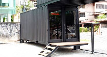 Nomada Container Hotel Panama City