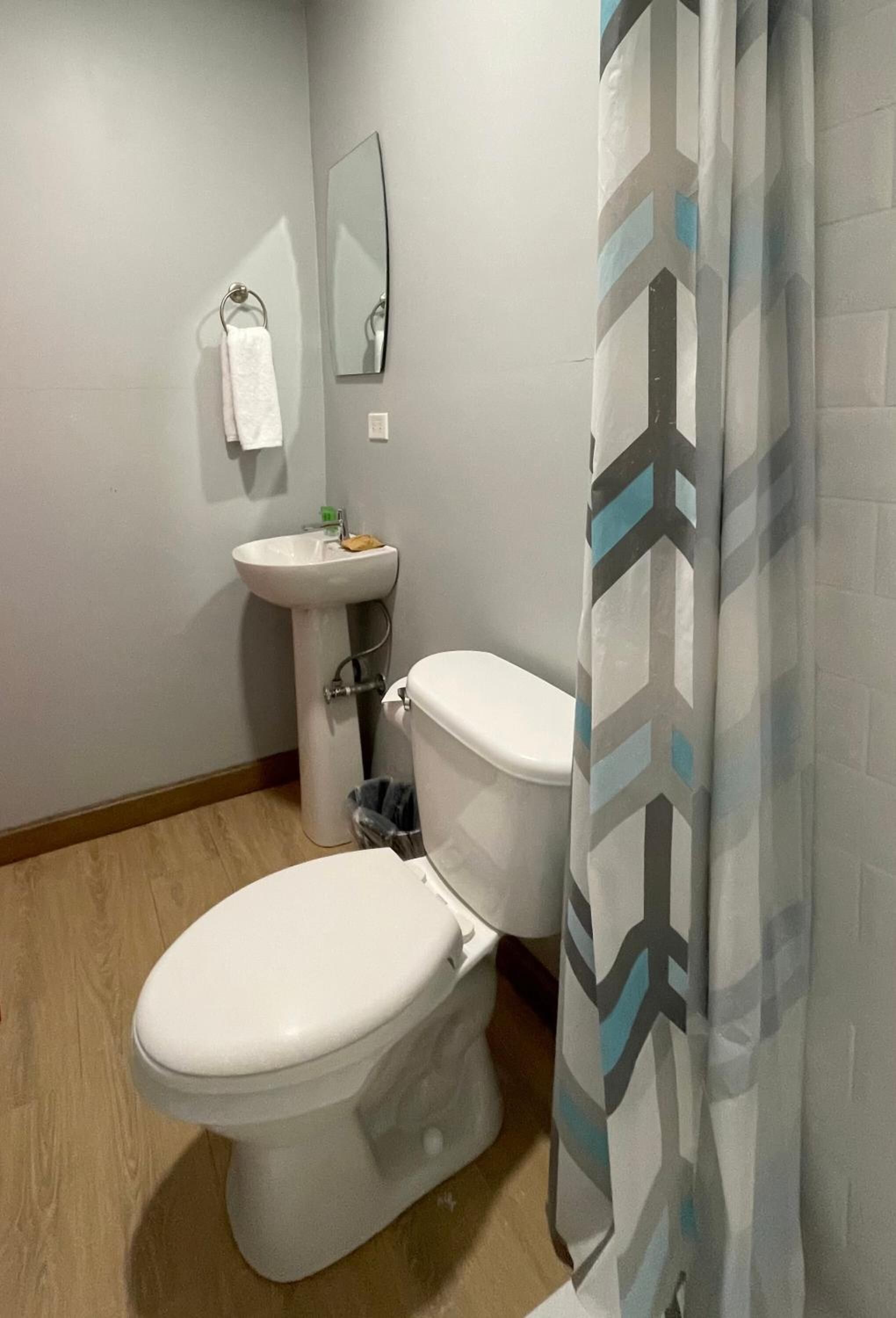 shower, towels, soap, shampoo