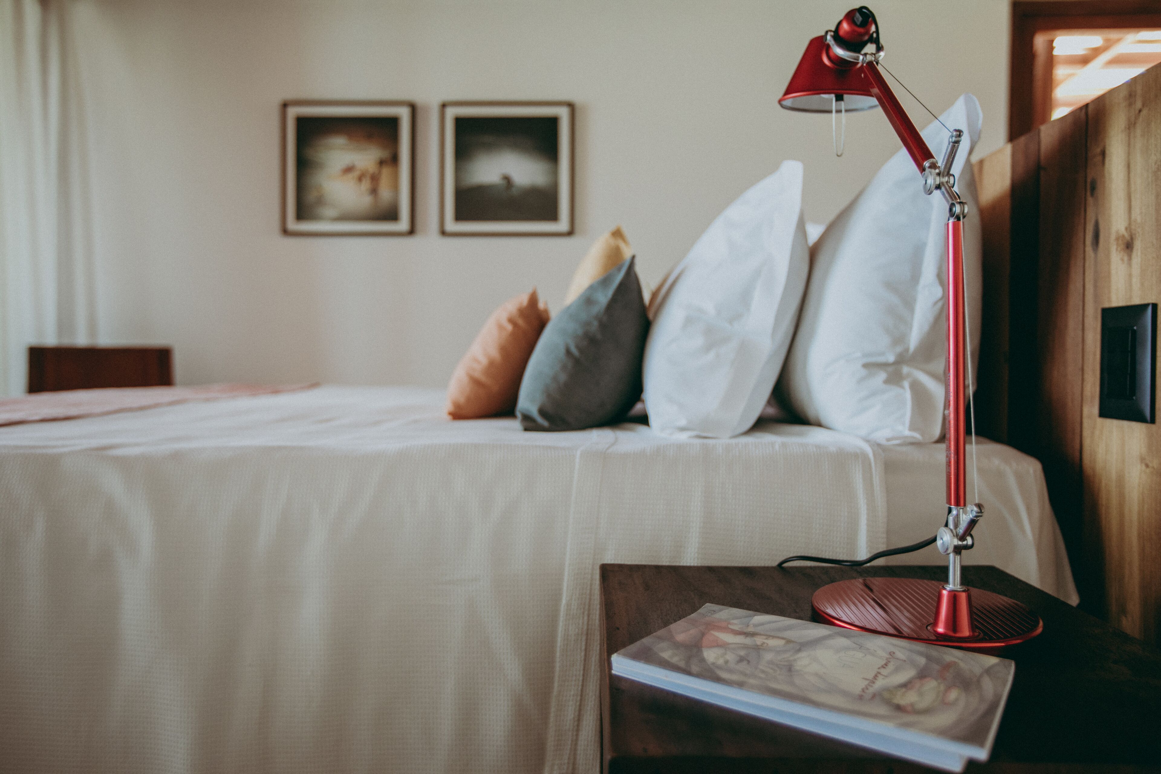 standard double or twin room | minibar, in-room safe, individually decorated, individually furnished