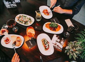 Food and drink - AC Hotel by Marriott Bridgewater (Bridgewater)