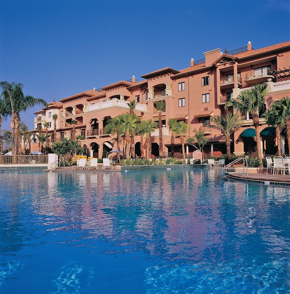 Indoor pool, outdoor pool