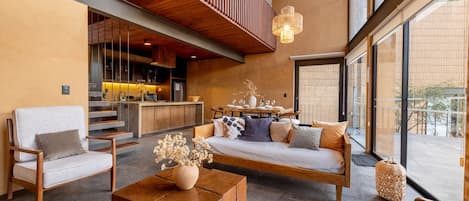 Smart TV, chimenea, videojuegos, mesa de ping pong