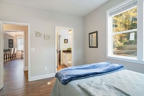 5 slaapkamers, een strijkplank/strijkijzer, wifi, beddengoed