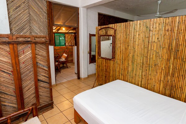 Standard Bungalow, Multiple Beds, Kitchen | Free WiFi, bed sheets - Casa Mexica (Zihuatanejo)