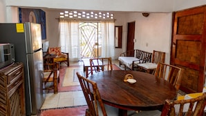 Bungalow Supérieur | Salle à manger