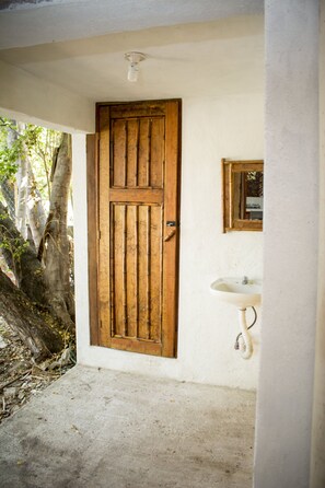 Standard Cabin | Terrace/patio - Casa Mexica (Zihuatanejo)