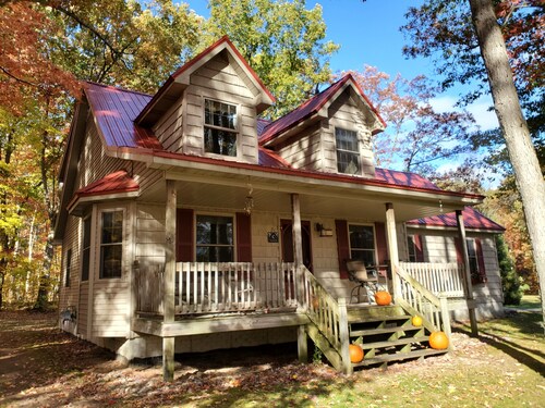 Red Roof on Arbor Drive