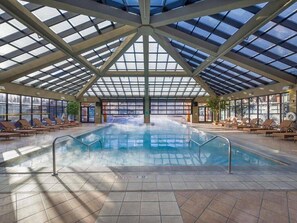 Sisäuima-allas, ulkouima-allas