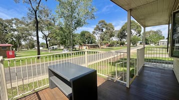 Family Cabin | Terrace/patio