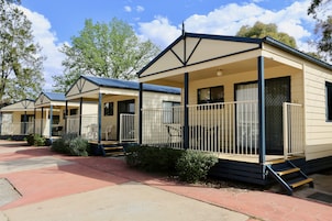 Deluxe Cabin | Exterior