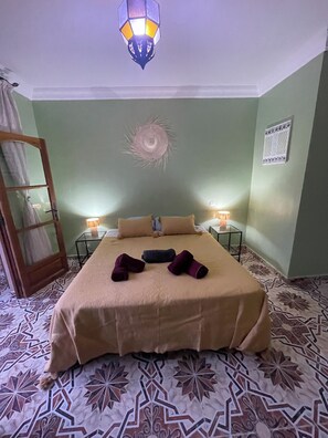 4 bedrooms, in-room safe, iron/ironing board, travel cot