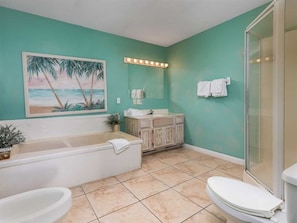 Bathroom - Ocean Seaduction by Meyer Vacation Rentals (Gulf Shores)