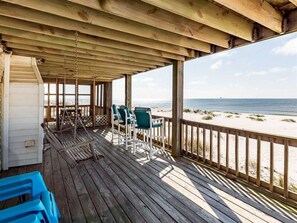 House, 5 Bedrooms | Balcony