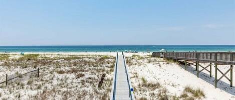 ハウス ベッド (複数台) | ビーチ