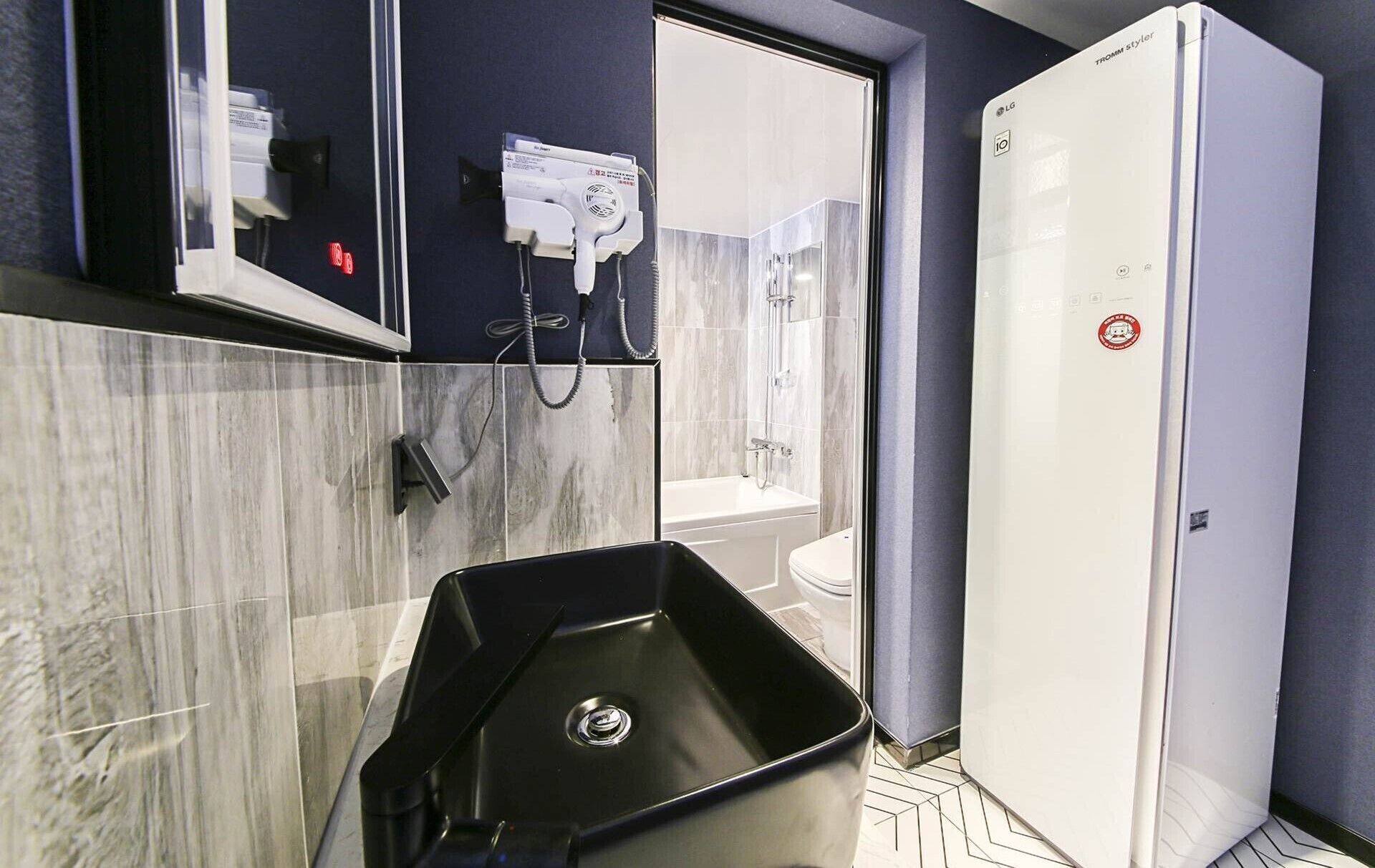 deluxe room | 1 bedroom, premium bedding, tempur-pedic beds, blackout curtains