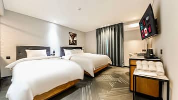 Superior Twin Room | Premium bedding, Tempur-Pedic beds, blackout drapes, soundproofing