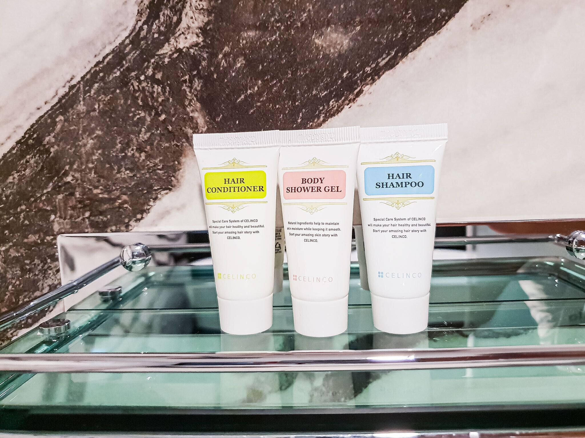 1 bedroom, premium bedding, tempur-pedic beds, blackout curtains