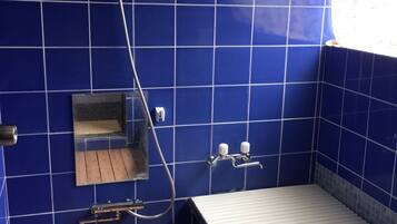 Rumah (Private Vacation Home) | Shower kamar mandi
