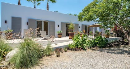 Modern Guest House at the Sand