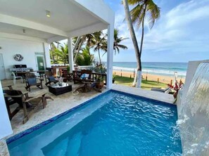 Outdoor pool - Blue Nest at the Beach (Arecibo)