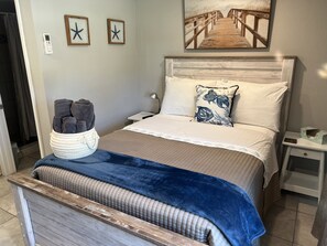 1 soverom, strykejern/-brett, wi-fi (inkludert) og sengetøy