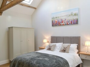3 bedrooms, free WiFi, bed sheets - 3 bedroom accommodation in Tarset, near Bellingham (Tarset, near Bellingham)