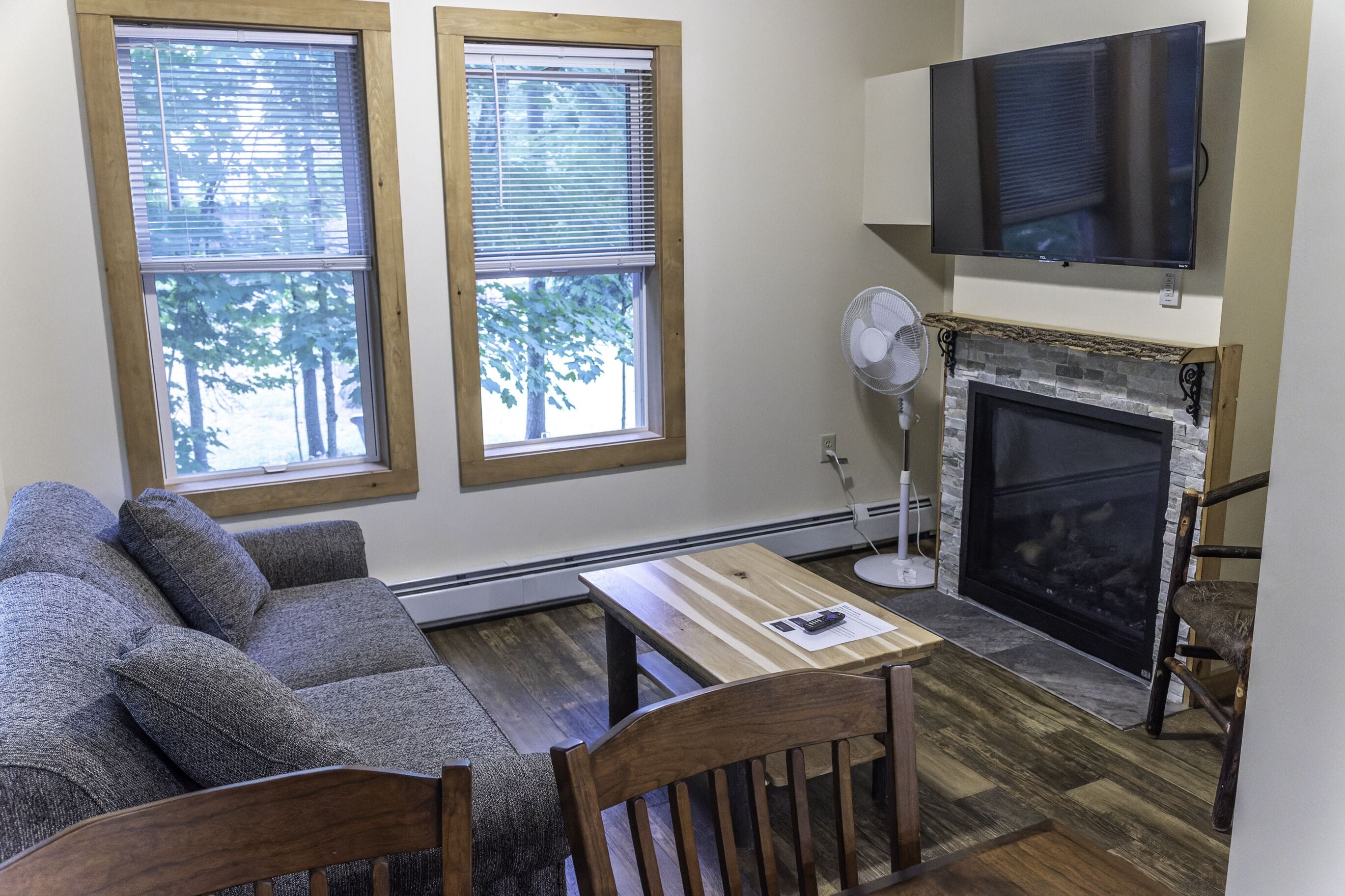 eagle's nest | living area