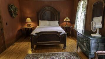 DeCamp | Free WiFi, bed sheets