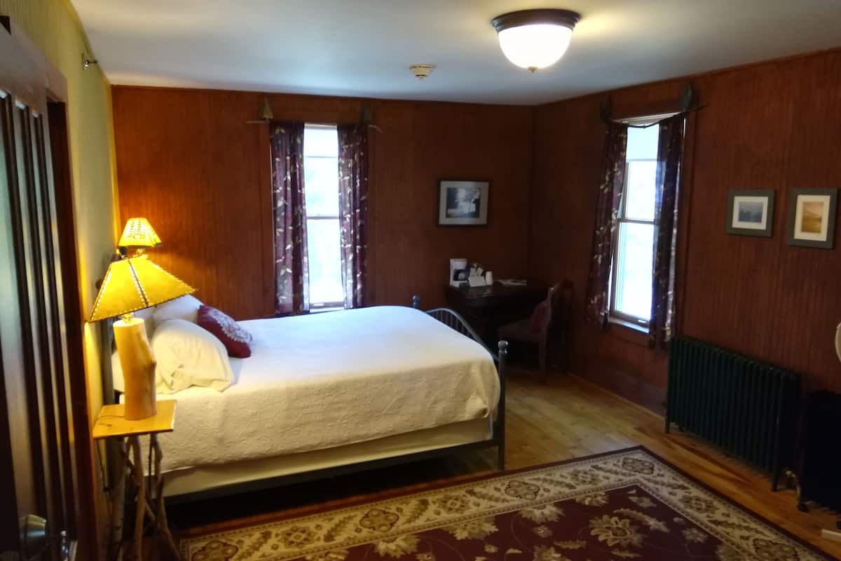 the cohasset | 1 bedroom, free wifi, bed sheets