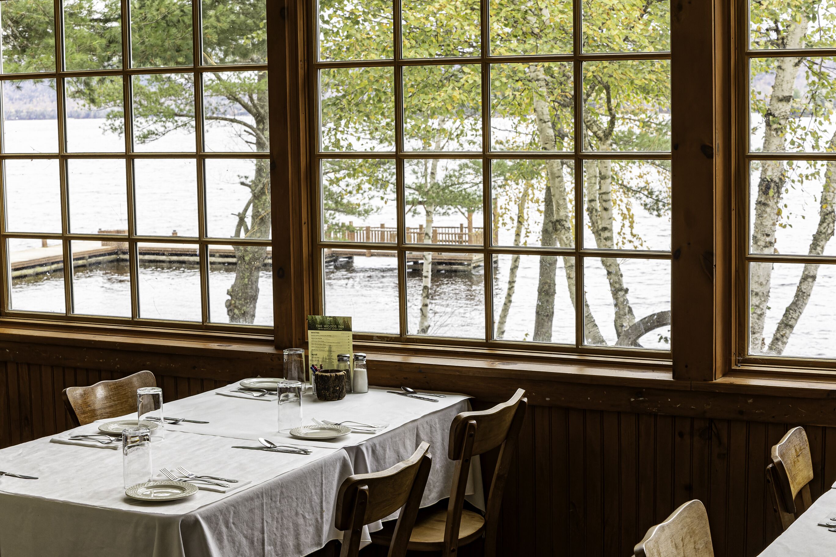 dinner served, american cuisine, beach views