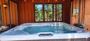 Indoor spa tub - Quiet Cabin on the Cliff + Hot Tub + Stunning Black Hills Views (Rapid City)