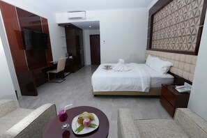 Deluxe Room (New) | Desk, free WiFi, bed sheets