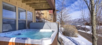 Summer Specials! Large Luxury Townhome! Forever Views!! Well located!